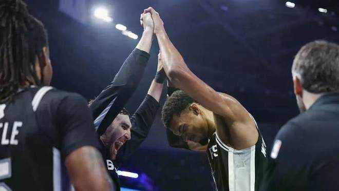 NBA全美直播场次榜:76人湖人马刺尼克斯34场并列第一 5队仅2场