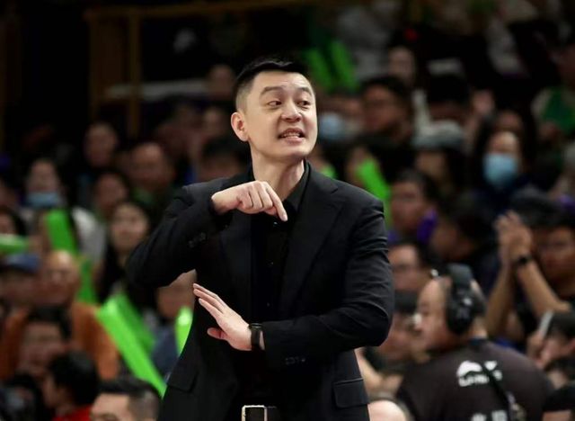 媒体人:去年CBA选秀榜眼杜智博将加盟广州龙狮男篮