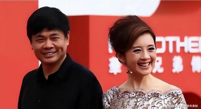 马斯克预言2036年钱将“没用”，诺奖得主：那你捐1万亿？马斯克：正有此意