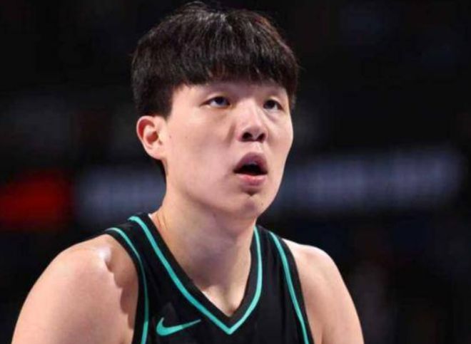 “像女生器官,不许摆在桌子上!”小仙女怒怼男同学,令人生理不适