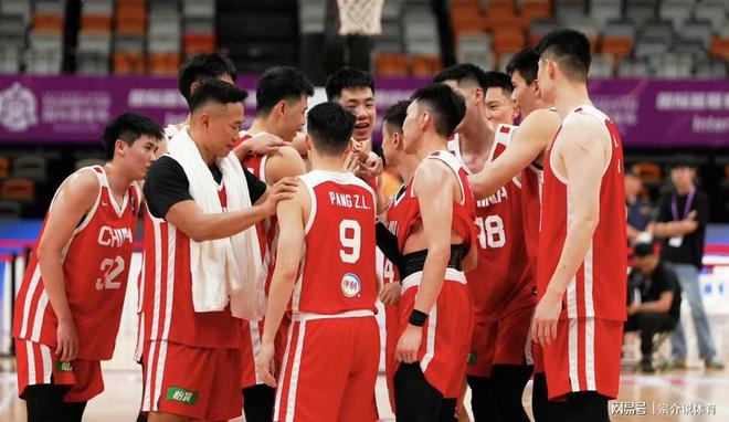 中国男篮决战喀麦隆，首发阵容大调整，爆料爱徒高诗岩重磅回归