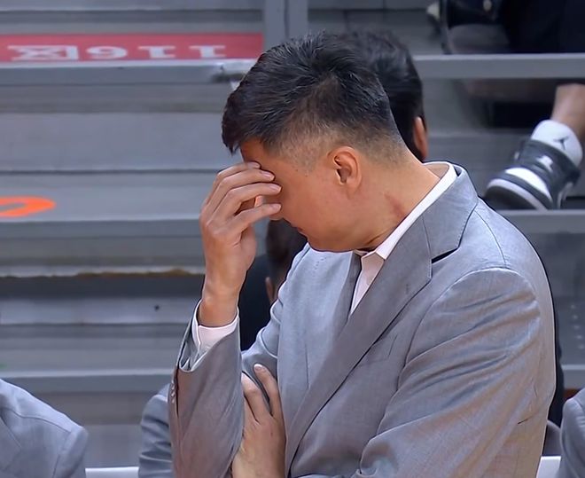 勇士追詹皇可交易穆迪腾空间