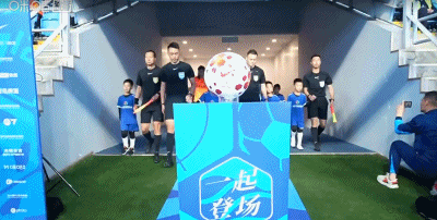 唯一留队参加夺冠活动的外援!单凭敬业精神,上海下季也该留下他