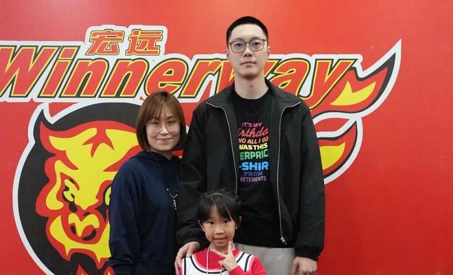 拒绝重返广东队!徐昕完成重磅签约,朱芳雨损失惨重!