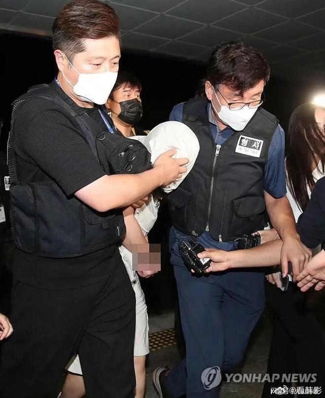 女篮有点看不到未来了！仅靠张子宇王思雨死撑，宫鲁鸣还一根筋！