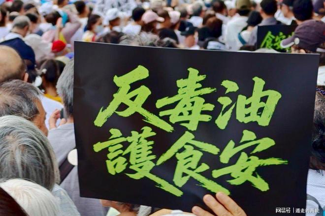 成都蓉城3比2绝杀新鹏城!主帅赛后只点名表扬一人,引发热议
