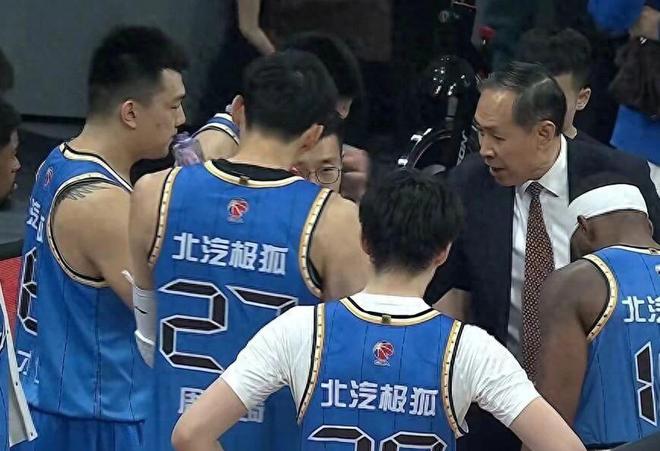 外媒：乌兹别克斯坦采购24架歼
