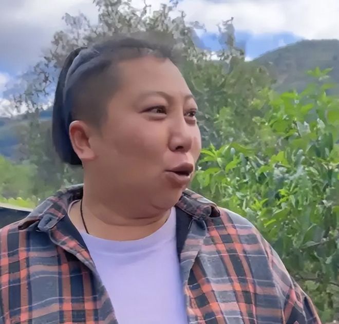 中国女足半场仅1射!媒体人热议:踢得比想象的好,邵子钦太重要