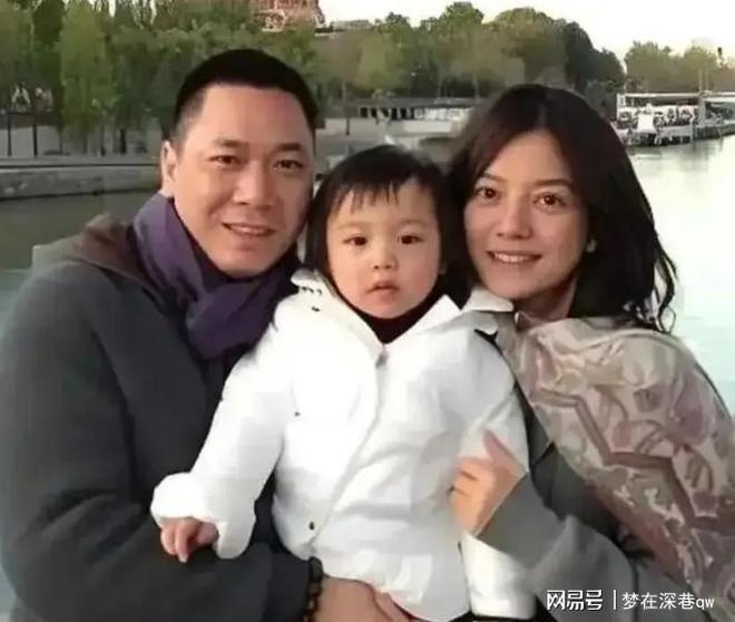 全村最后一个希望也走了,新老一姐全都陷入低迷为哪般?