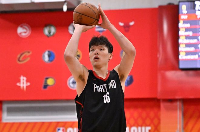 三人或跳出湖人合同：里夫斯、斯马特、艾顿去向未定