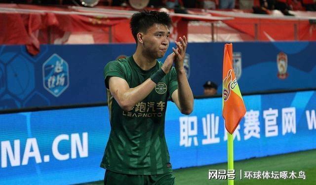 记者：消息人士淡化了富勒姆与阿韦洛亚谈判深入的说法