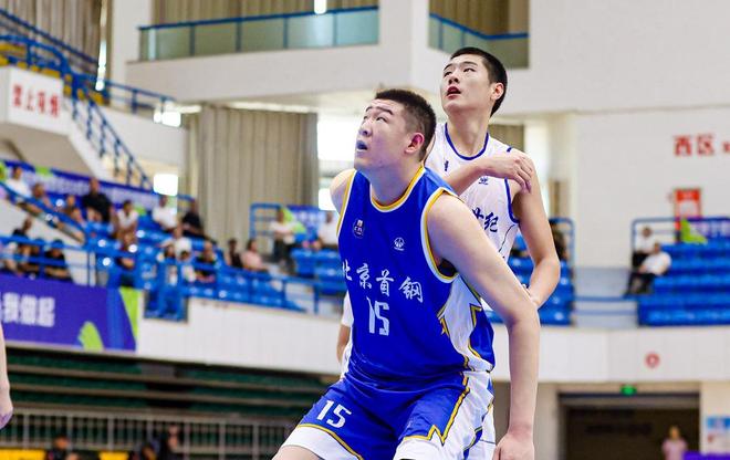NBA夏联:灰熊7人上双37分狂胜雷霆 探花布泽尔首秀15+4+4