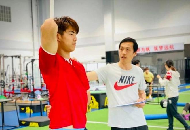 9小时5000万流量!全球疯狂热议阿森纳要签熊皇:英超5豪门全慌了