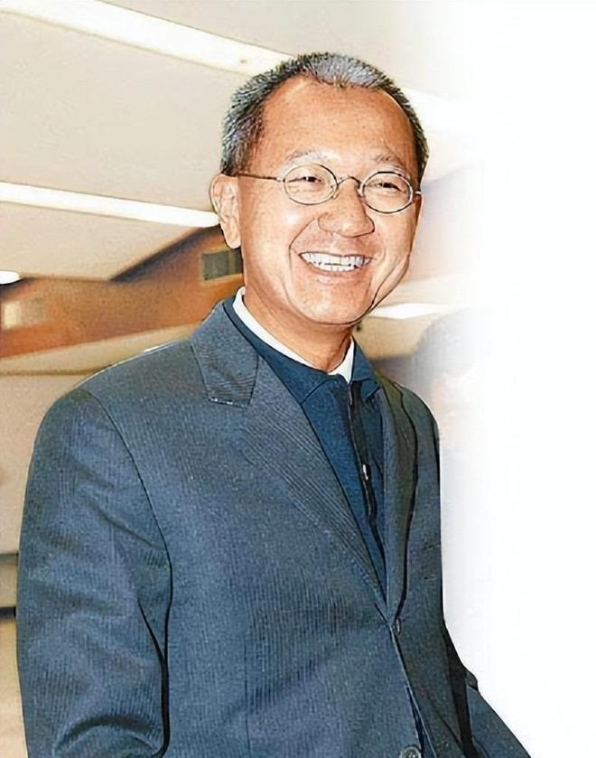 广东男篮三大重磅消息:奎因续约,徐杰冲击顶薪,周鹏新职务敲定
