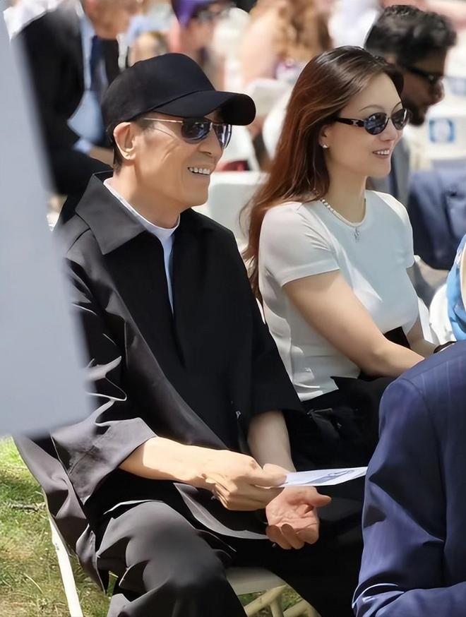 活塞步行者争夺特雷·墨菲三世