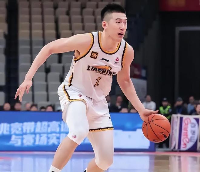 卡里克神级操作！曼联甩卖 5500 万水货，锁定巴萨未来世一腰