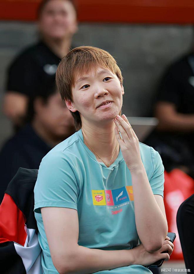 郑钦文:打到最后大家都有机会——是女王自信还是国王新衣?