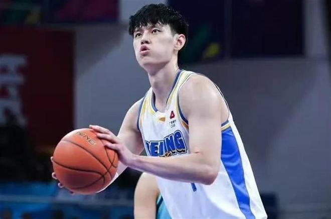两连胜!中国女篮逆转非洲冠军,张子宇23+13,王思雨9+5+3