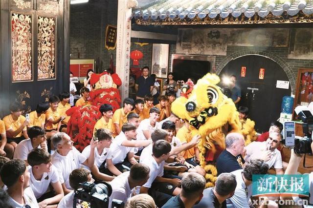 郑智解禁复出后亮相新闻发布会,首次回应带队13轮不败,引发热议