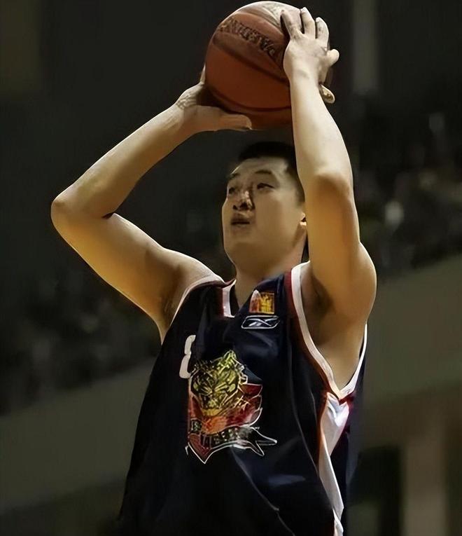 以台为媒演绎海派体育新腔调 上海久狮台球俱乐部亮相