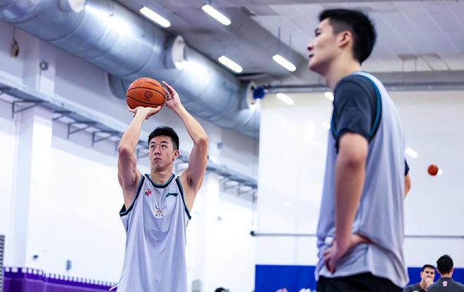 太高估自己了?曾自掏160万美元加盟NBA,不到两年时间却再遭放弃