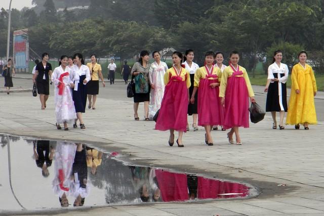 轰25+11!中国女篮20岁1米86混血前锋崛起:偶像是李梦