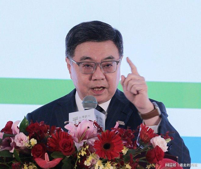 上观：穆斯卡特和教练组吸取过往教训，临场换人没再重蹈覆辙