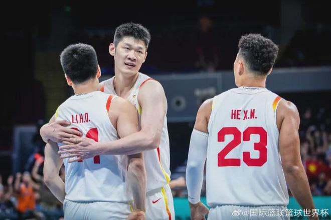 再负“苦主”郑钦文无缘温网第二轮,吴易昺1比3不敌德约