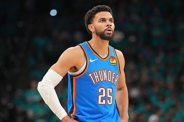 恭喜广东队!NBA级内线大杀器有望加盟,这可是五号位的理想答案