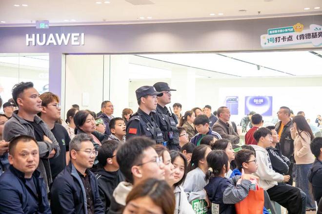 梅西从国家队退役2天,财富状况被扒,年薪2500万美元是冰山一角